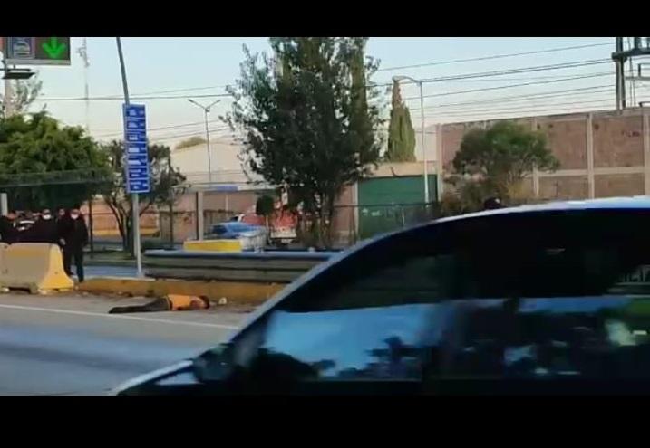 VIDEO Lo atropellan y muere en la México-Puebla, por la Central de Abastos