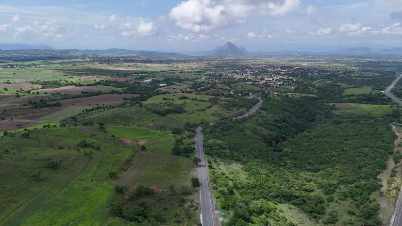 Céspedes inauguró el Camino San Juan Amecac- Atzitzihuacán