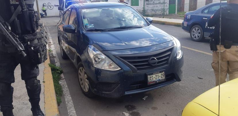 Recuperan auto robado policías de San Pedro Cholula