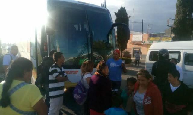 Chofer de AU atropella a motociclista en Tecamachalco