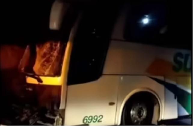 VIDEO Otra vez en la Cuacnopalan – Oaxaca: choque deja 39 heridos