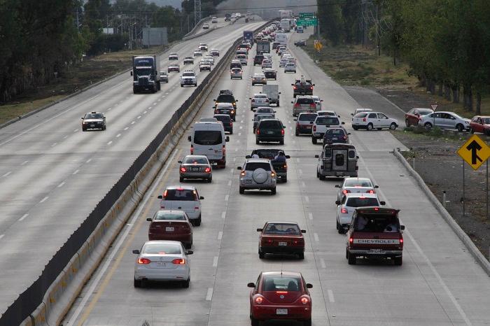 Autopistas a Puebla y Cuernavaca, con gran carga vehicular: Capufe