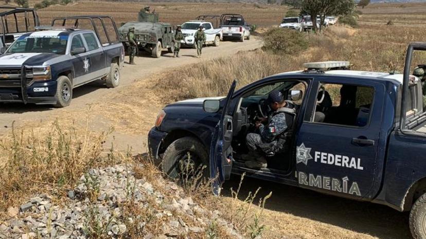 Ejecutan a dos policías auxiliares que custodiaban tren