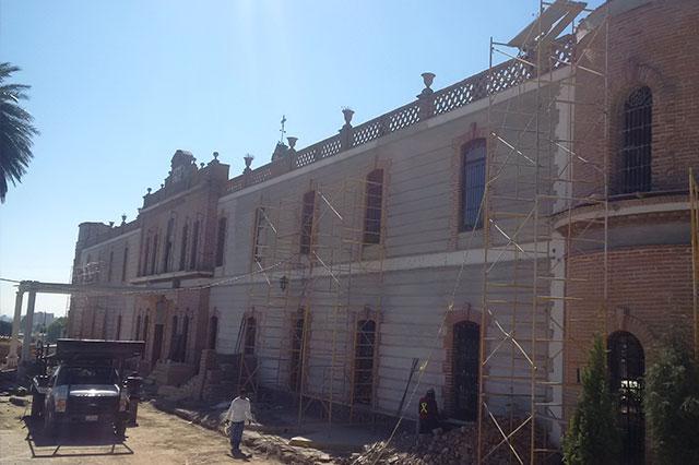 A pesar de amparo siguen obras en ex hospital de Cholula