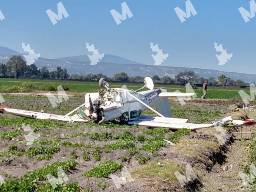 Dos lesionados tras desplome de una avioneta en Tepanco