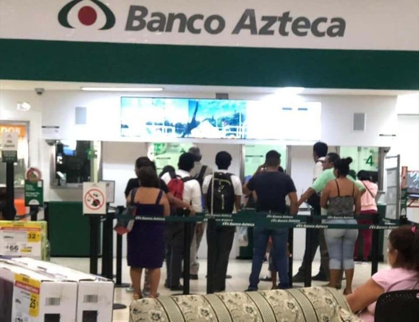 Elektra y Banco Azteca en Teziutlán no respetan medidas sanitarias