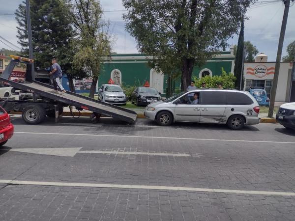 SMT realiza operativo contra taxis pirata en Puebla capital