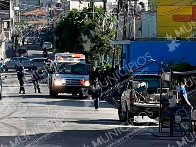 Sicarios fallan tras balear a quemarropa a hombre en calles de Tlalancaleca