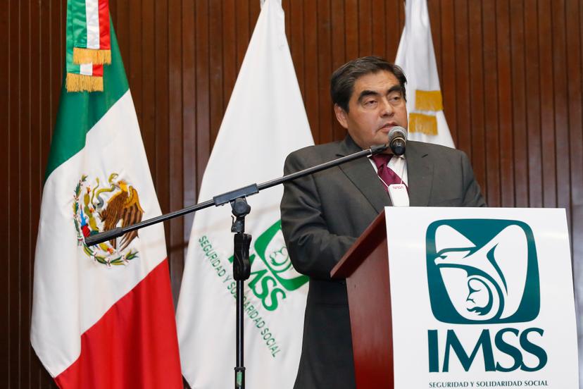 Reconoce Barbosa trabajo realizado por el IMSS en esta pandemia