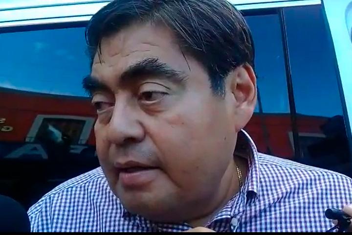 Miguel Barbosa se reúne con AMLO en Oaxaca; promete reforzar seguridad