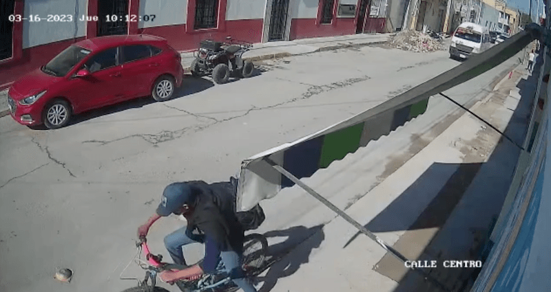 Captan a ladrón de bicicletas del centro de Tecamachalco