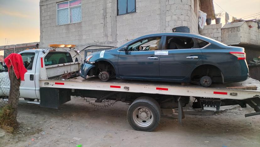 Ubican bodega con autos robados en Texmelucan