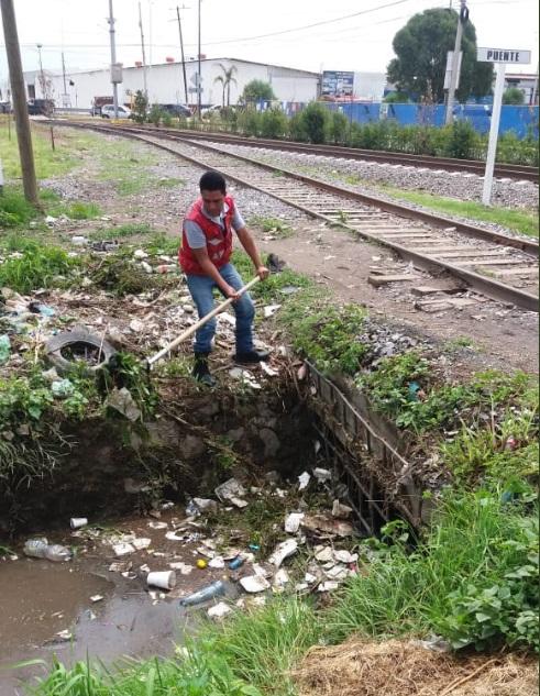 Cuautlancingo realiza desazolve para evitar inundaciones