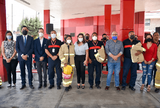 Se entrega equipo a Bomberos de Texmelucan