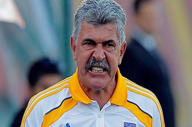 VIDEO Tuca impide la presentación de El Piojo como entrenador de Tigres