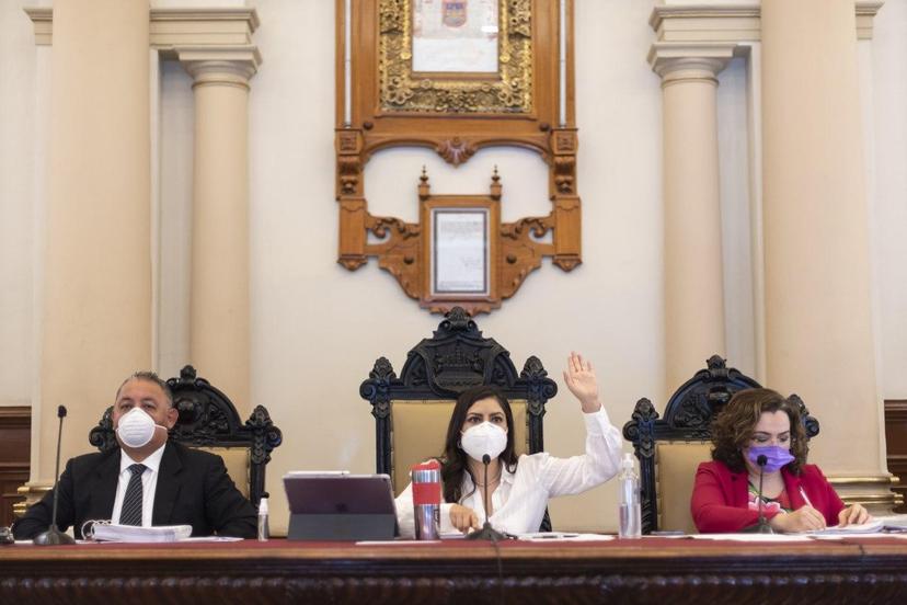 Cabildo poblano apoyará a globeros, mariachis y meseros por contingencia