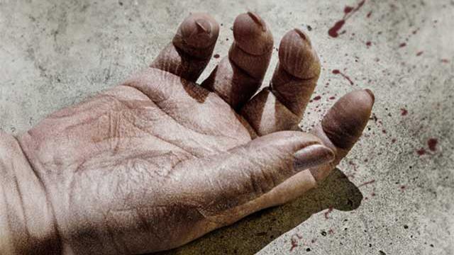 Abuelita muere sola al caer en el baño