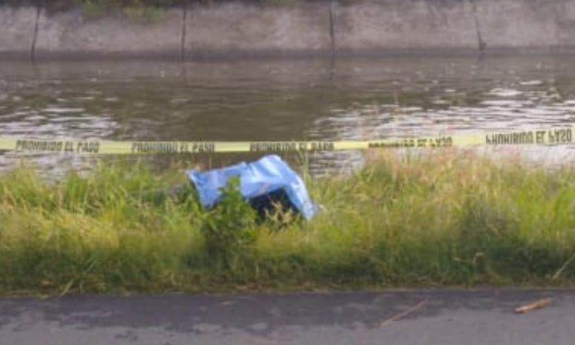 Encuentran a ejecutado flotando en el canal de Valsequillo en Yehualtepec