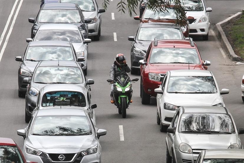 Arranca la semana sin caer en el Hoy no Circula en la CDMX y Edomex