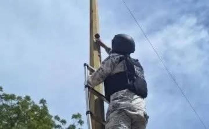 Autoridades inician retiro de cámaras de vigilancia irregulares en Tehuacán