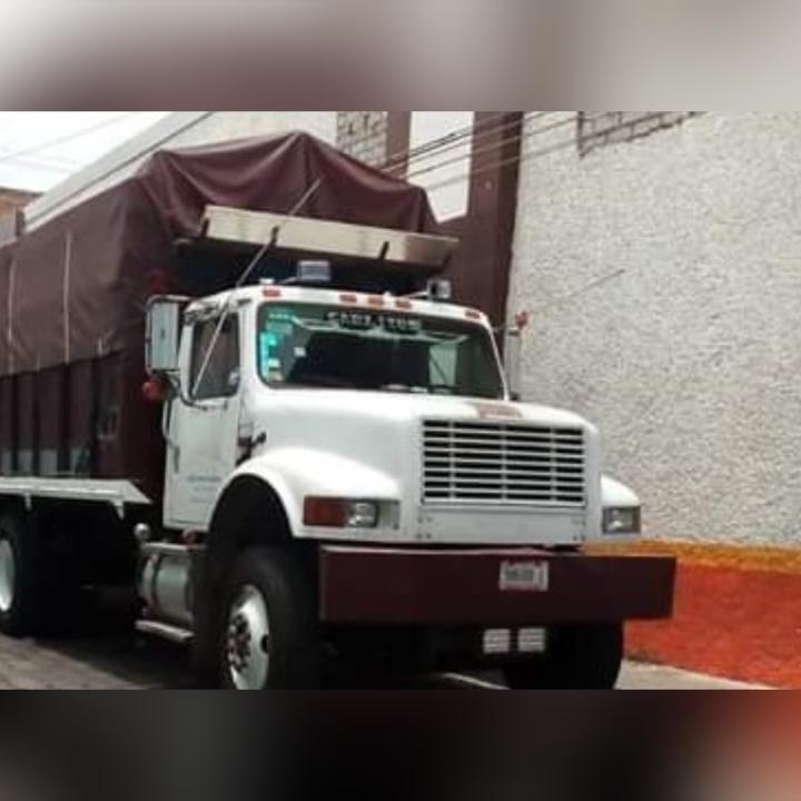 Se roban tractocamión lleno de mercancía en Felipe Ángeles