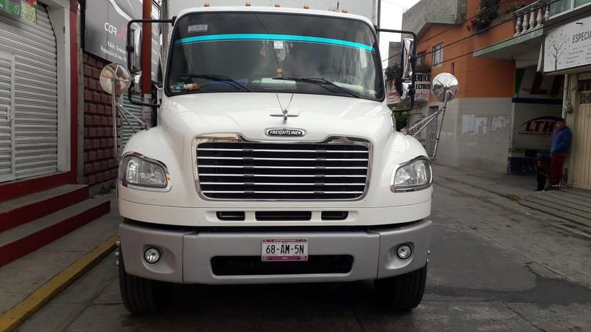 Dan levantón a chofer de camión de carga en calles de Texmelucan