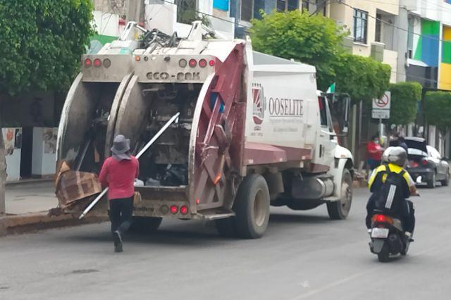 Tehuacán alquila camiones para combatir la crisis de recolección de basura