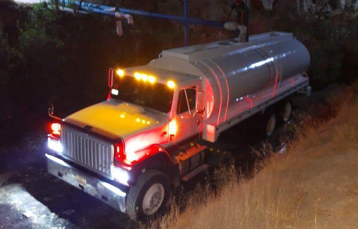 Hasta las pipas con agua se roban en Tecamachalco