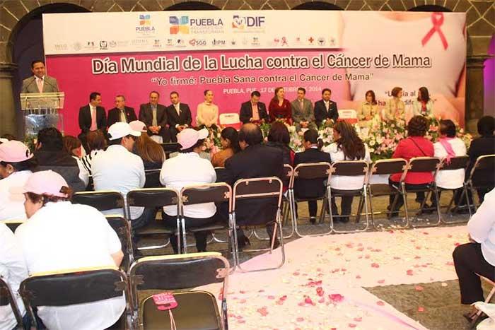 Prioridad del Gobierno prevenir y atender el cáncer de mama