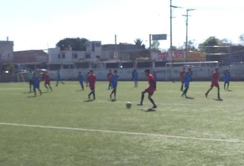 Pese a Covid futbolistas en Atlixco continúan organizando torneos