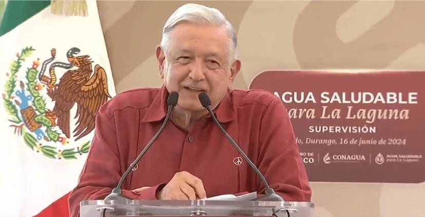 Celebra López Obrador Día del Padre desde Durango