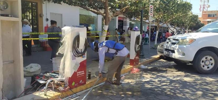 Colocan cargadores eléctricos para autos en la Mixteca poblana  