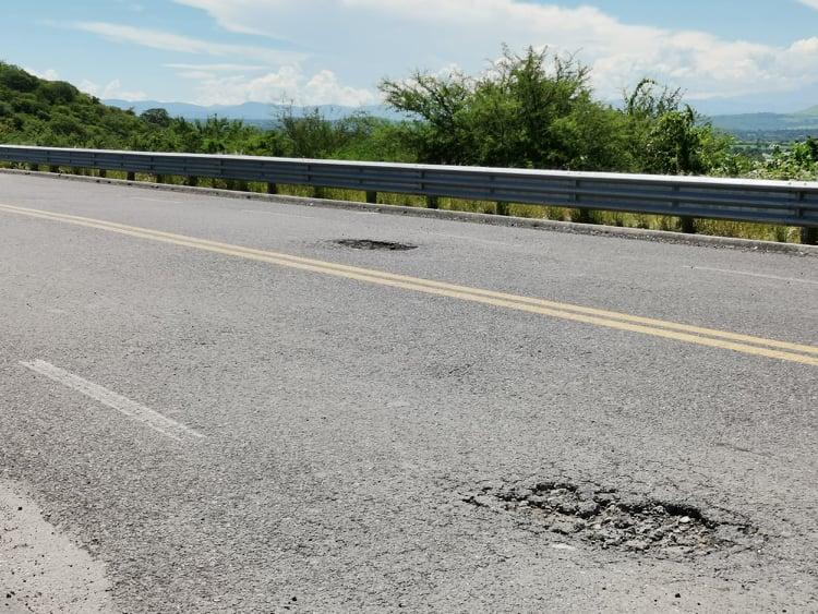 Tramo Jantetelco-Xicatlacotla de la autopista Siglo XXI, en pésimas condiciones