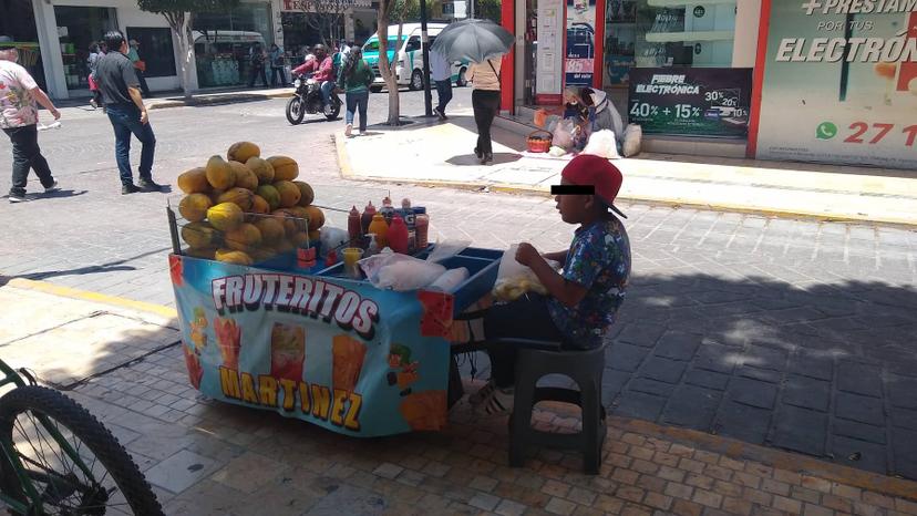 Trabajo infantil: ubican a niños de 8 años vendiendo en carretillas en Tehuacán