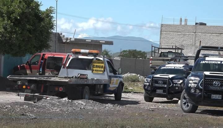 Tras persecución policías encuentran predio con autos robados en Tehuacán