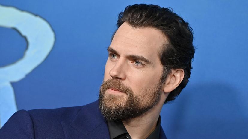 Henry Cavill recupera su corona como el hombre más guapo del 2022