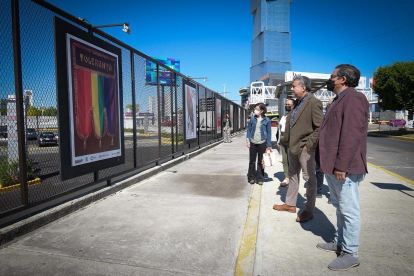 Valla perimetral del CCU de la BUAP exhibe la Exposición Tolerance Project