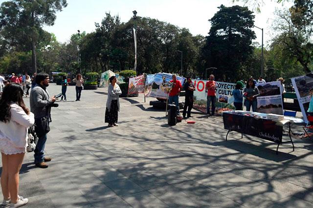 Protestan en CDMX contra obras en zona arqueológica de Cholula