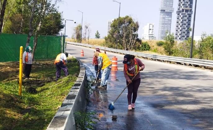 Realiza Infraestructura trabajos de conservación y limpieza en red carretera estatal