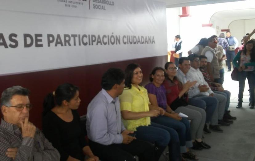 Se resiste Claudia Rivera a borrar cebras multicolores