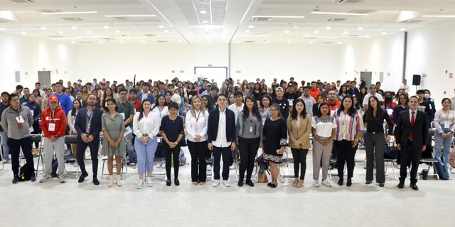 Inaugura Cedillo los foros Conocimiento y Juventud 2023