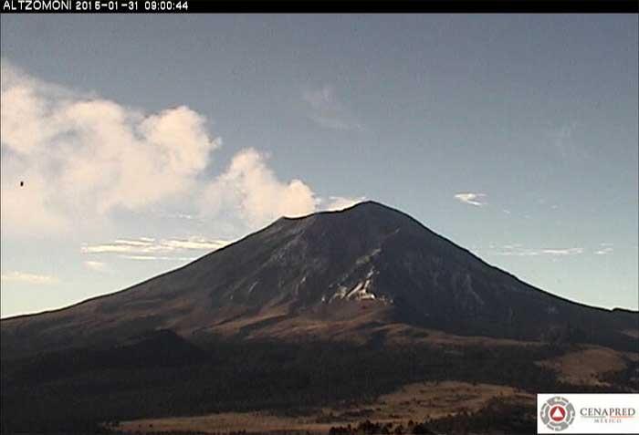 Reportan en Huejotzingo caída de ceniza del Popocatépetl