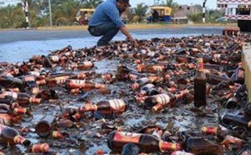 Un camión repartidor de “chelas” se estampa contra casa en Tecamachalco