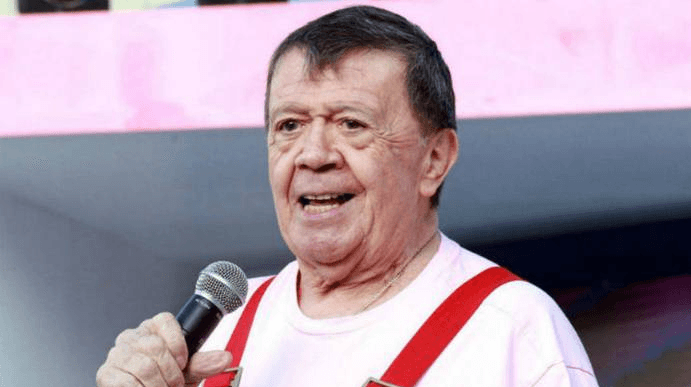 VIDEO Chabelo celebra con el Coque Muñiz