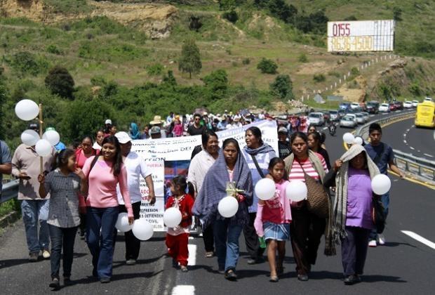 Habitantes de Chalchihuapan evocaron un año de la represión