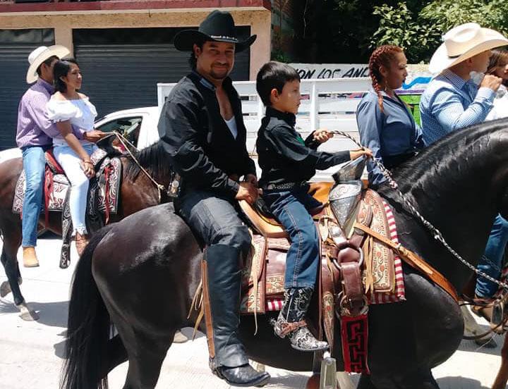 Izúcar deja fuera a charros del tradicional desfile del 20 de noviembre