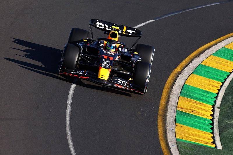 Checo Pérez remonta del último al séptimo lugar en el GP de Australia