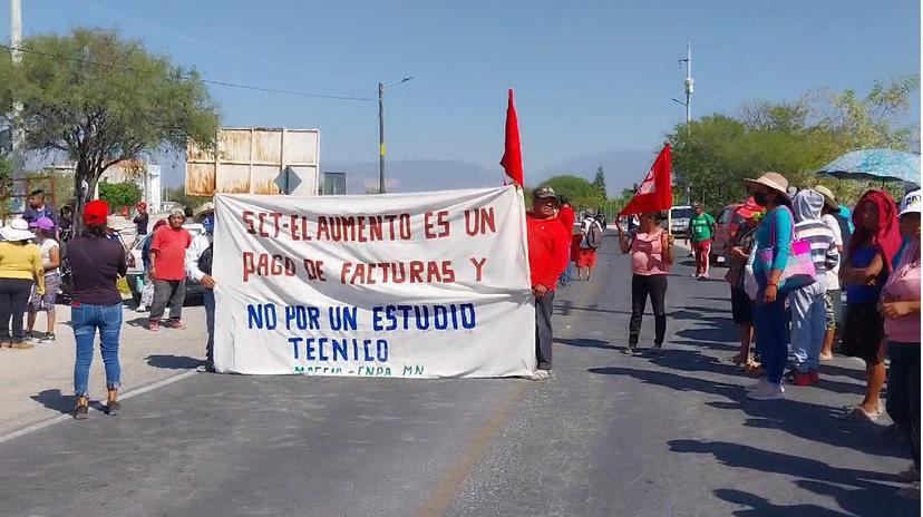 Habitantes de San Gabriel Chilac bloquean acceso a la cabecera municipal