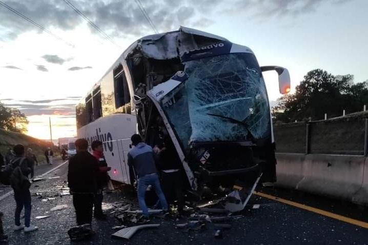 Accidente en el Arco Norte deja 10 lesionados de Chignautla