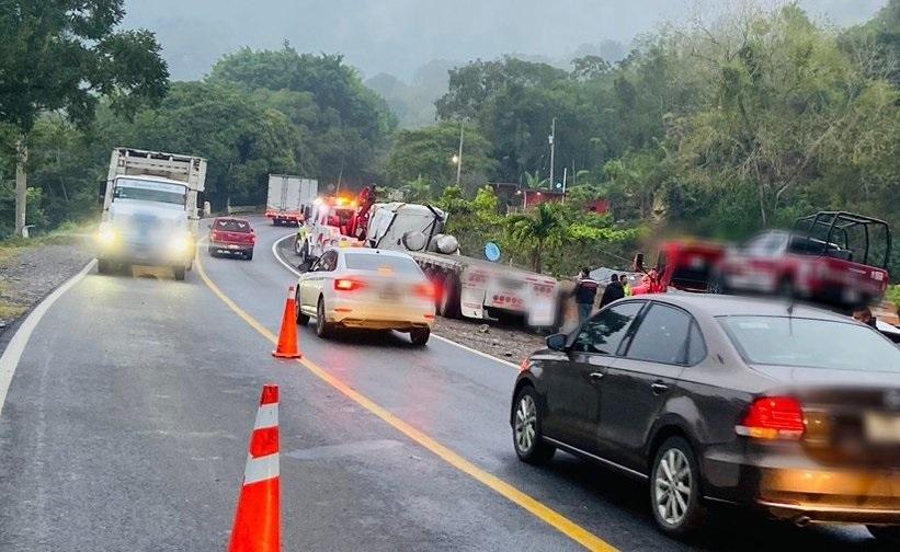 Choques provocan cierres en tres carreteras de Puebla este jueves